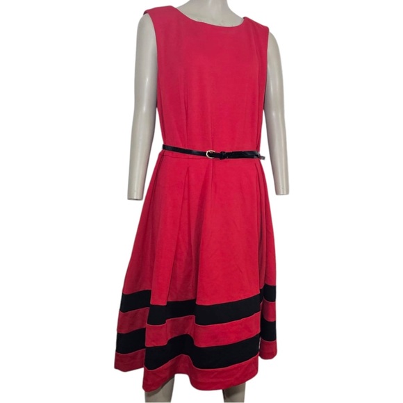 Elegant Red and Black Belted Dress - Picture 1 of 14